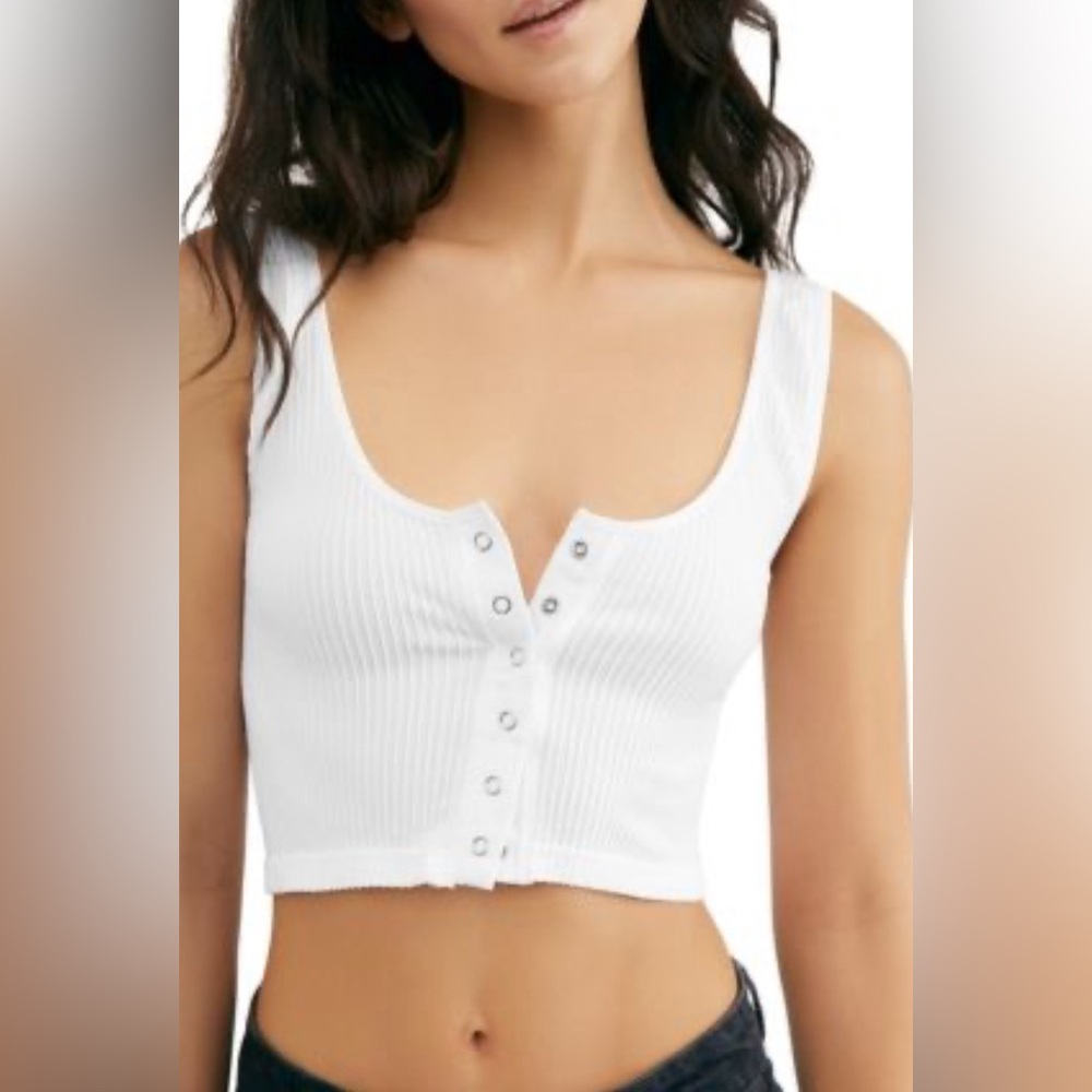 Free People White Ribbed Snap Button Crop Top size XS/S